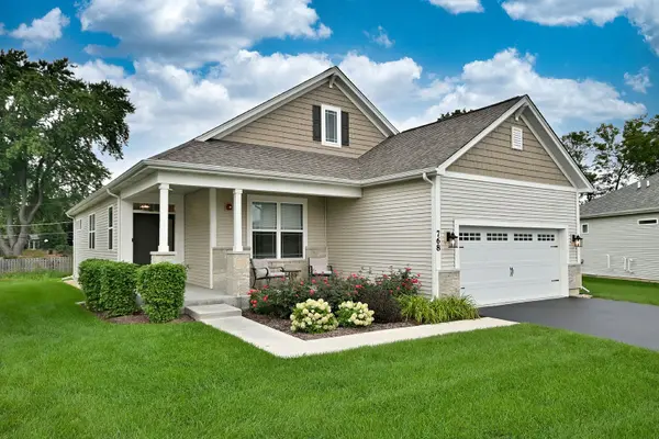 768 Eagle CT, Addison, IL 60101