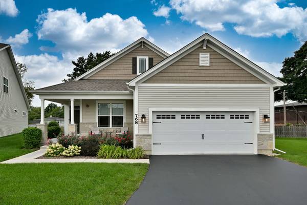 768 Eagle CT, Addison, IL 60101
