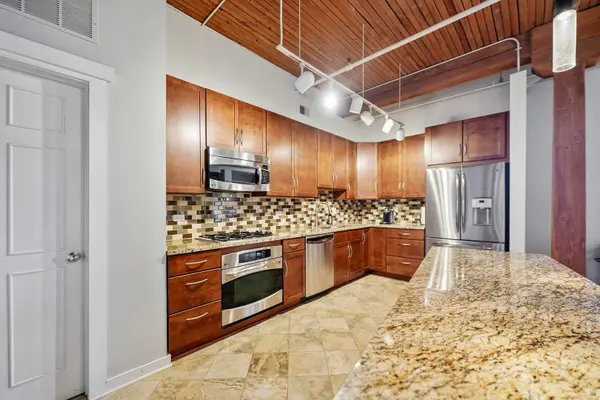 1725 W North AVE #402, Chicago, IL 60622
