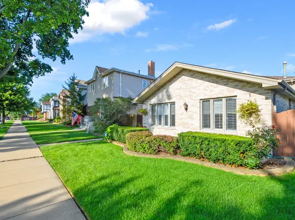 10633 S Whipple ST, Chicago, IL 60655