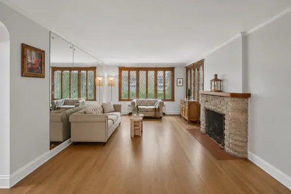 10505 S Leavitt ST, Chicago, IL 60643
