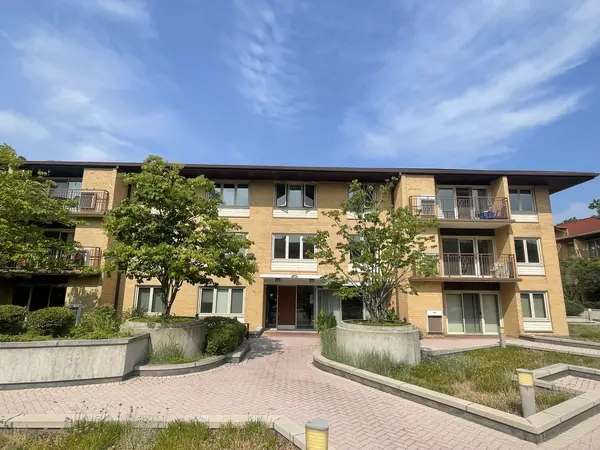 2460 W Talcott RD #220, Park Ridge, IL 60068