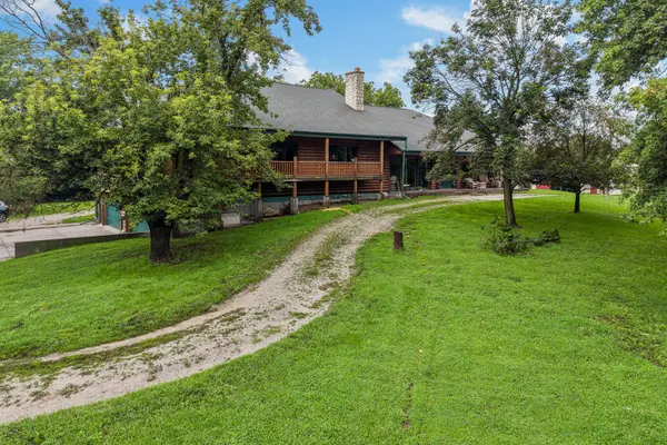 7673 Matznick RD, Prophetstown, IL 61277