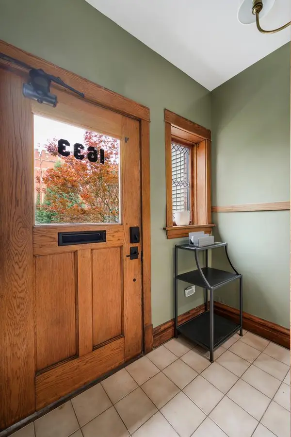 1633 W Olive AVE, Chicago, IL 60660