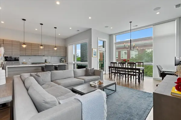 2145 W Augusta BLVD #3PH, Chicago, IL 60622