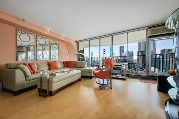 300 N STATE ST #4709, Chicago, IL 60654