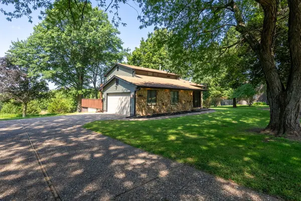 28024 230th ST, Leclaire, IA 52753