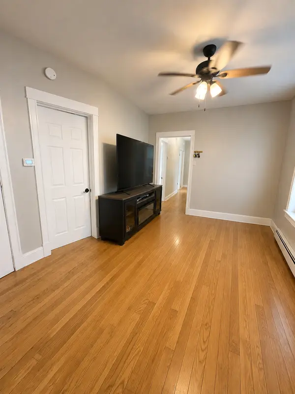 4925 W Henderson ST #2, Chicago, IL 60641