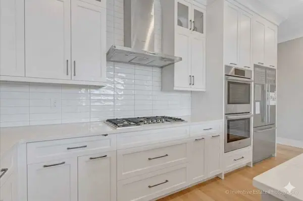 3014 W Montrose AVE #3W, Chicago, IL 60618