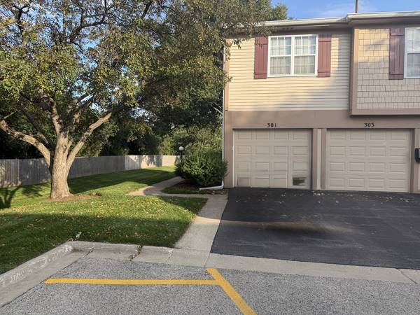 301 Cherrywood CT #301, Vernon Hills, IL 60061