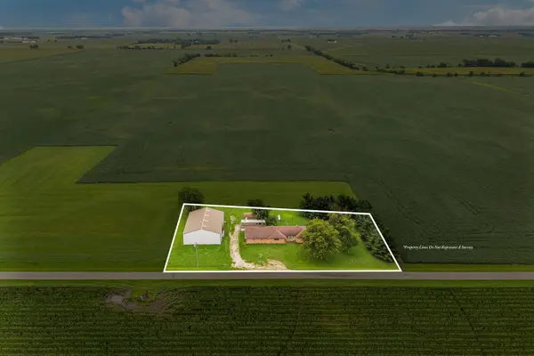 8132 Matznick RD, Prophetstown, IL 61277