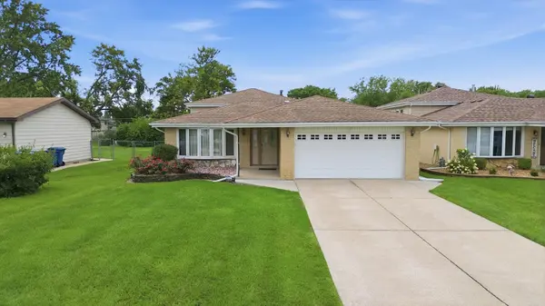11942 S Lawler AVE, Alsip, IL 60803