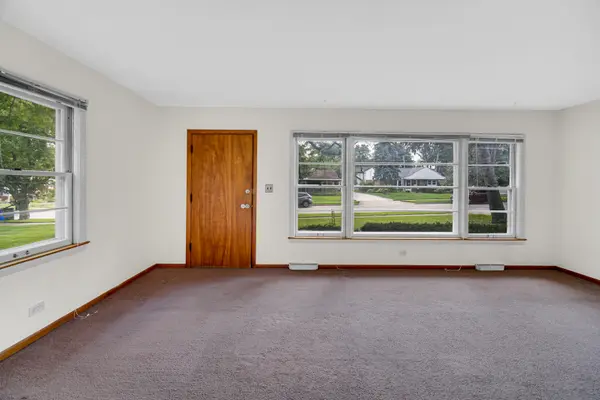 308 Maple ST, Glen Ellyn, IL 60137
