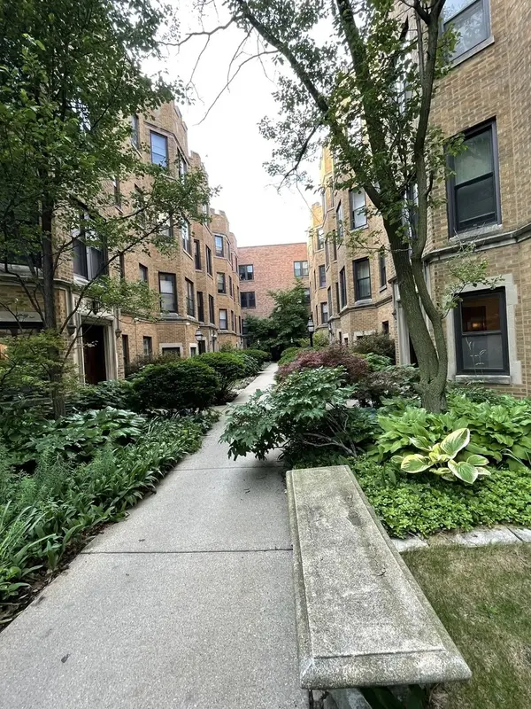 1210 W Jarvis AVE #3S, Chicago, IL 60626