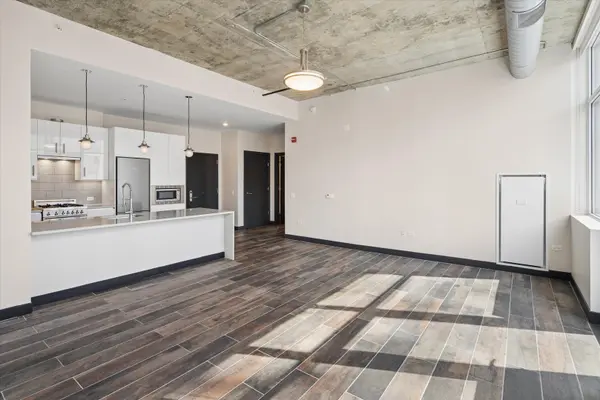 171 N Aberdeen ST #813, Chicago, IL 60607