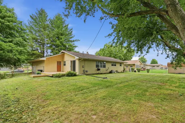 109 N 3RD ST, Colona, IL 61241