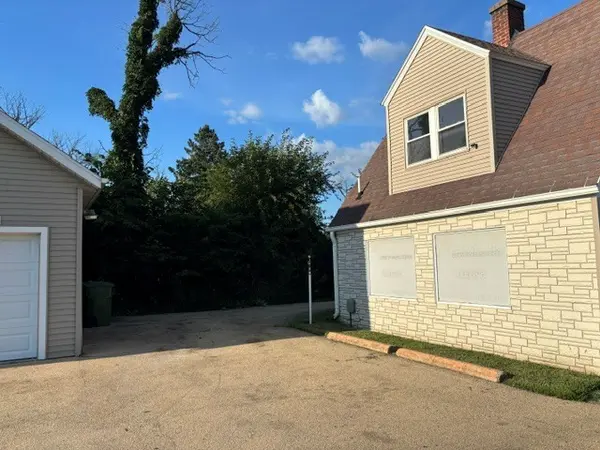 Address not disclosed, Clinton, IA 52732