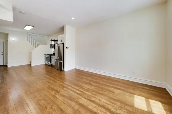 3450 W Diversey AVE, Chicago, IL 60647