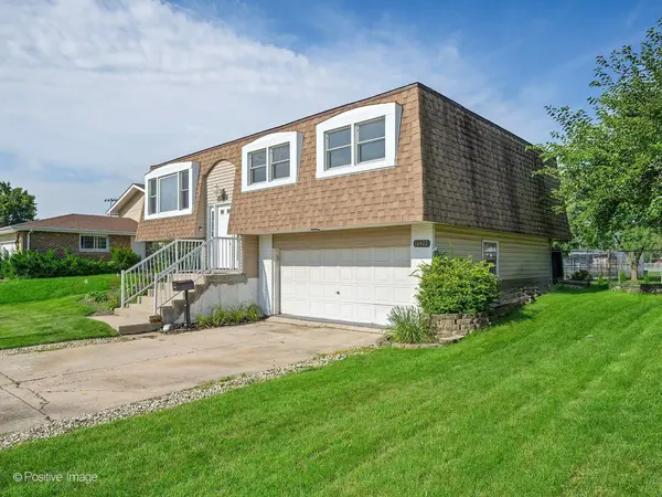 16422 76th AVE, Tinley Park, IL 60477