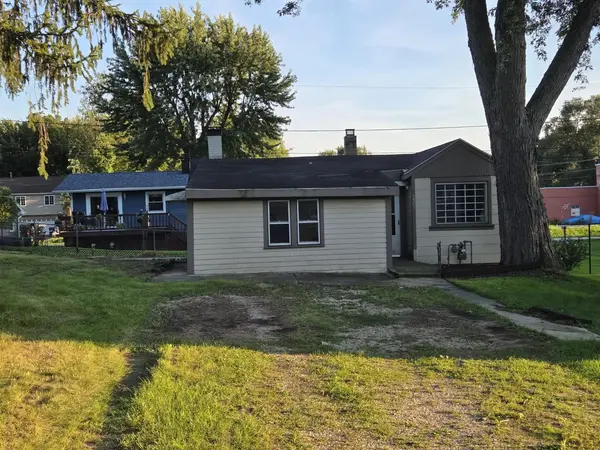 7301 Chippewa DR, Wonder Lake, IL 60097