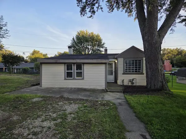 7301 Chippewa DR, Wonder Lake, IL 60097
