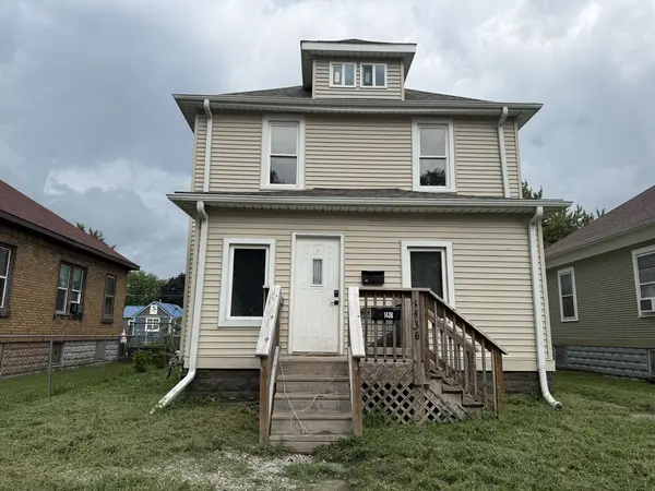1438 18th ST, East Moline, IL 61244