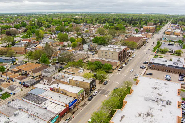 7409 W Irving Park RD, Chicago, IL 60634