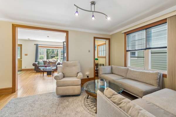 1730 W Winona ST, Chicago, IL 60640
