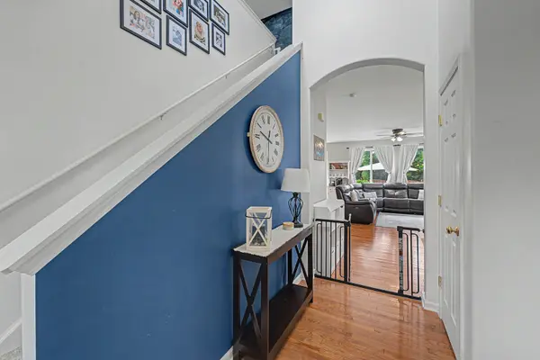 307 S Cornerstone DR, Volo, IL 60020