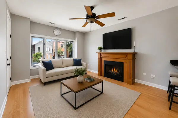 2455 W Arthington ST #2, Chicago, IL 60612