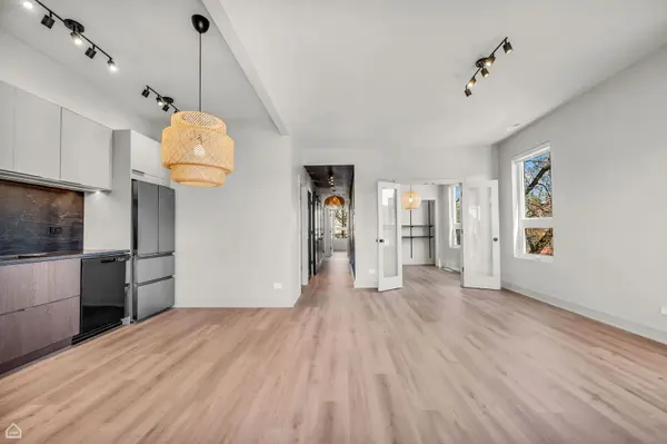3701 W Dickens AVE #1, Chicago, IL 60647