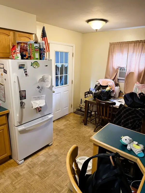 1706 W 1st ST, Dixon, IL 61021
