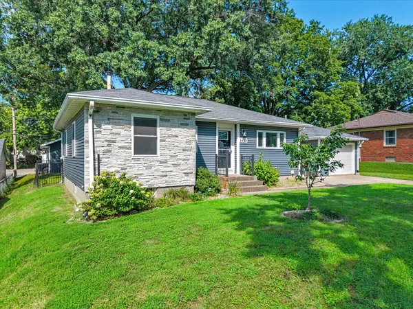 2420 Madison ST, Davenport, IA 52804