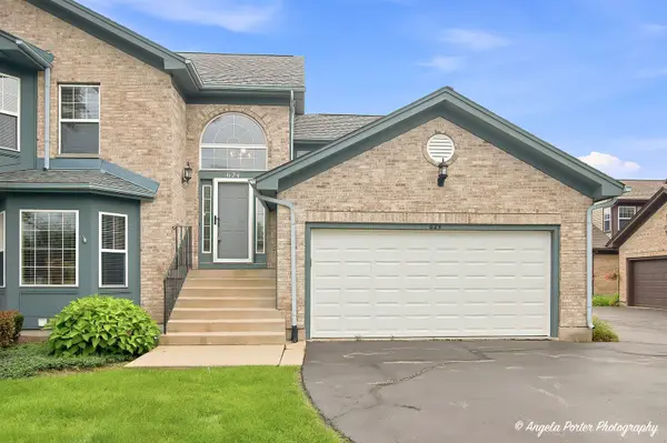 624 Kresswood DR #D, Mchenry, IL 60050