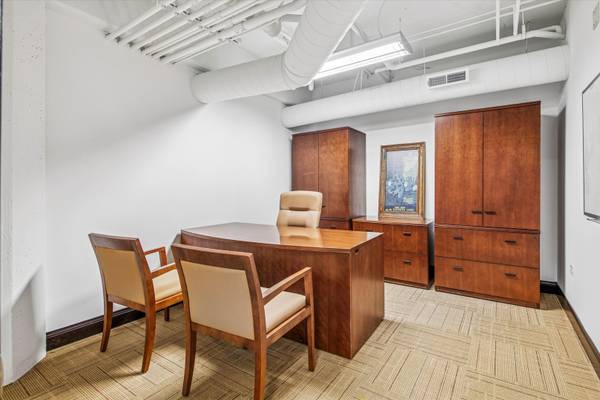 1327 W Washington BLVD #105, Chicago, IL 60607