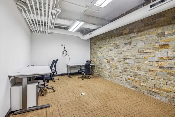 1327 W Washington BLVD #105, Chicago, IL 60607