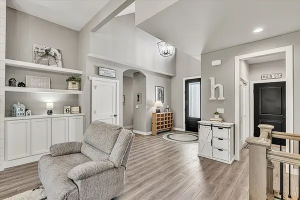 2908 Diamond Mil CIR, Coralville, IA 52241
