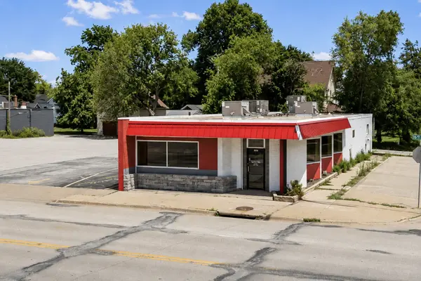 2036 16th ST, Moline, IL 51265