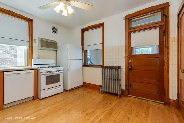 3342 S Lowe AVE, Chicago, IL 60616