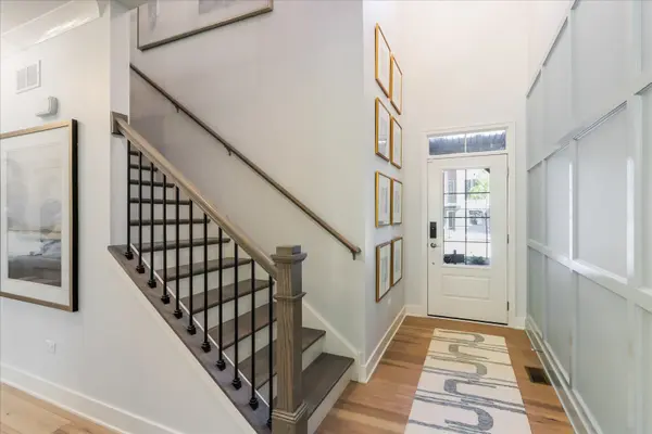 2076 Iron Ridge LN, Naperville, IL 60563