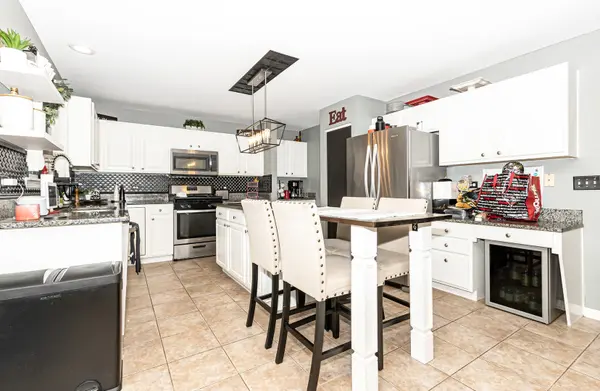 1308 Burns CT, Minooka, IL 60447