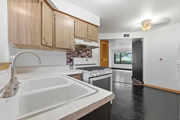 3180 W Meadow Lane DR #43, Merrionette Park, IL 60803