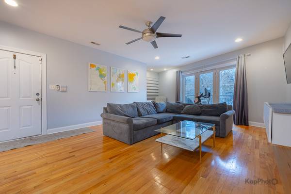 31 E 26th ST #3, Chicago, IL 60616