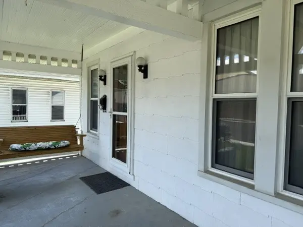 805 S 14th ST, Herrin, IL 62848