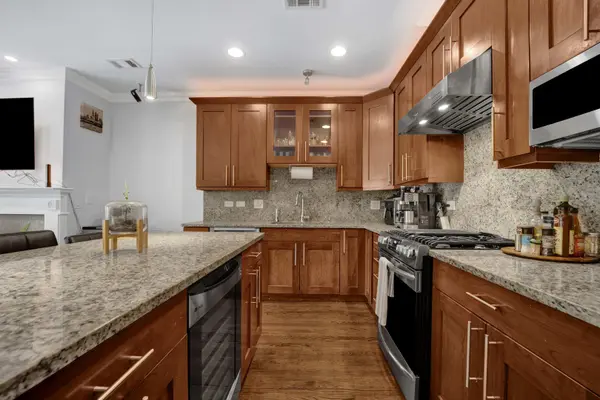 409 W North AVE #2E, Chicago, IL 60610