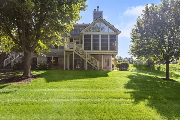 2007 Mallard LN, Woodstock, IL 60098