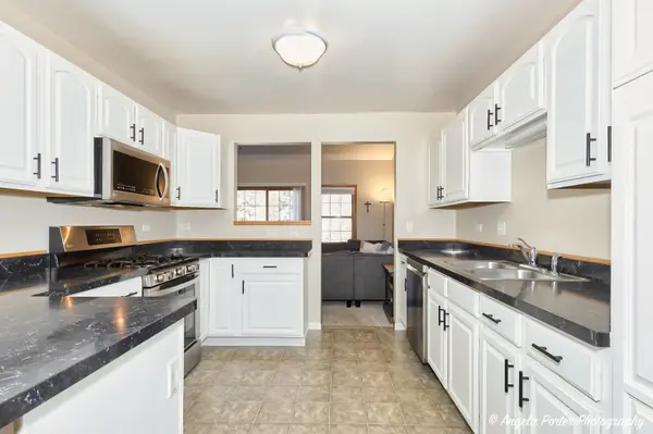 5850 Fieldstone TRL, Mchenry, IL 60050