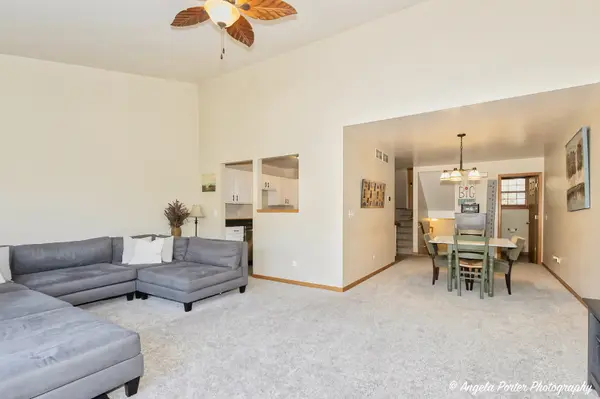 5850 Fieldstone TRL, Mchenry, IL 60050