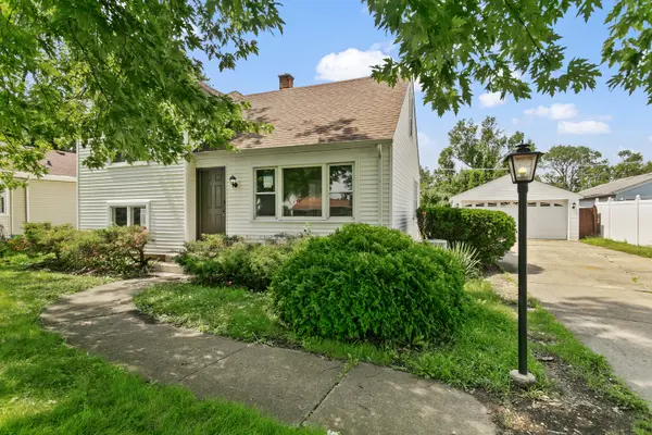 7742 S Oketo AVE, Bridgeview, IL 60455