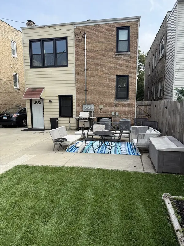 5430 W Berteau AVE #1, Chicago, IL 60641